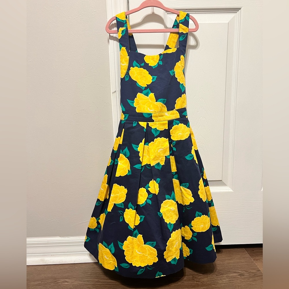 Beautifully Girls Dress, like new